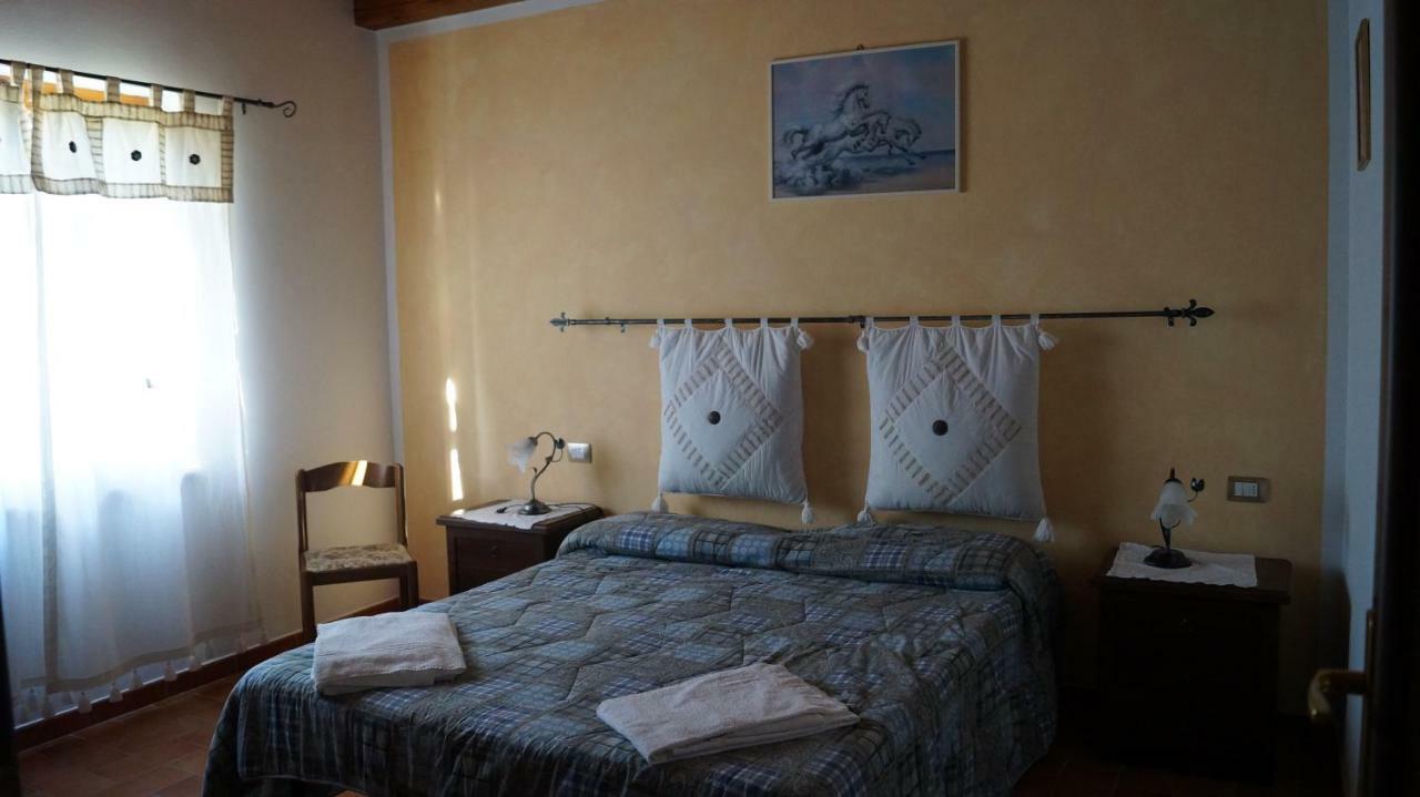 Agriturismo Poggio San Pietro ปีติญาโน ภายนอก รูปภาพ