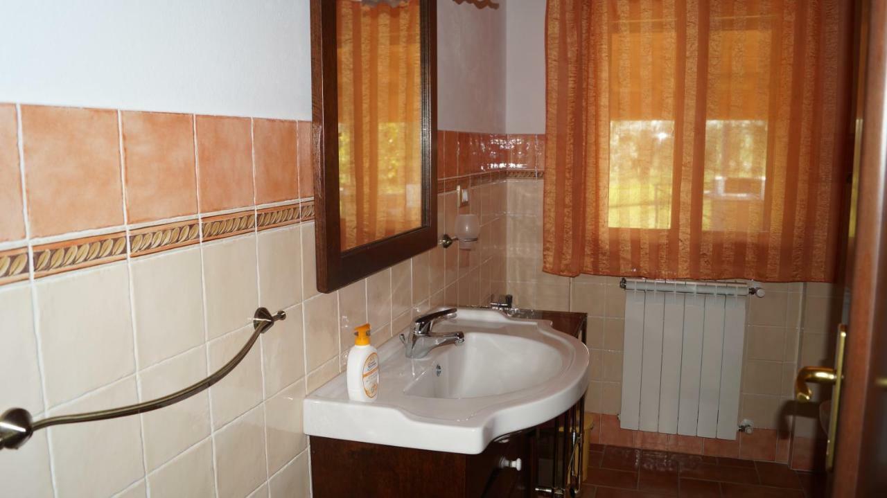 Agriturismo Poggio San Pietro ปีติญาโน ภายนอก รูปภาพ